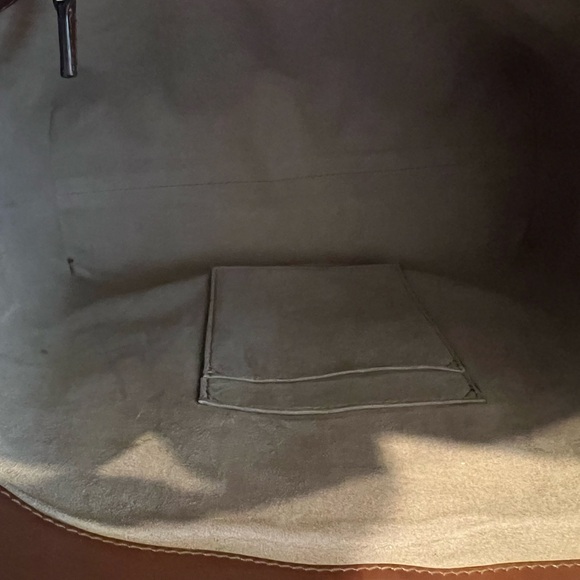 🌟Deal of the day🌟GUCCI
Original GG Supreme Canvas Linea Fold Over Bag - Picture 8 of 14